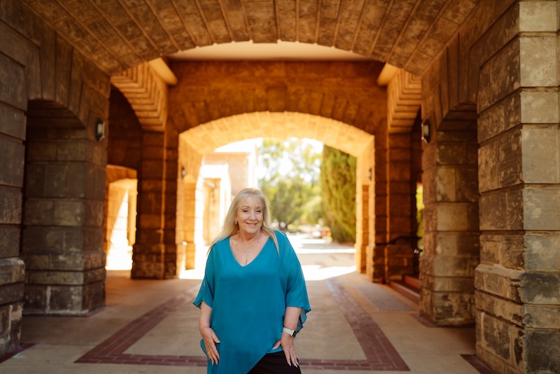 Dawn Collins - Psychic Medium